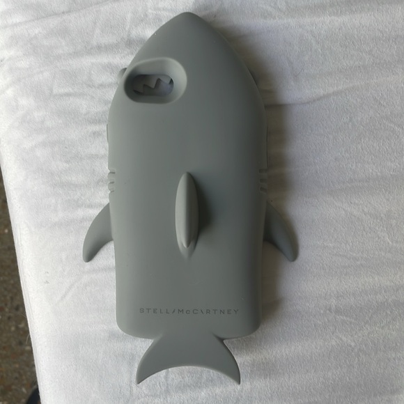 Stella McCartney Shark iPhone 6/6s case - Picture 2 of 2